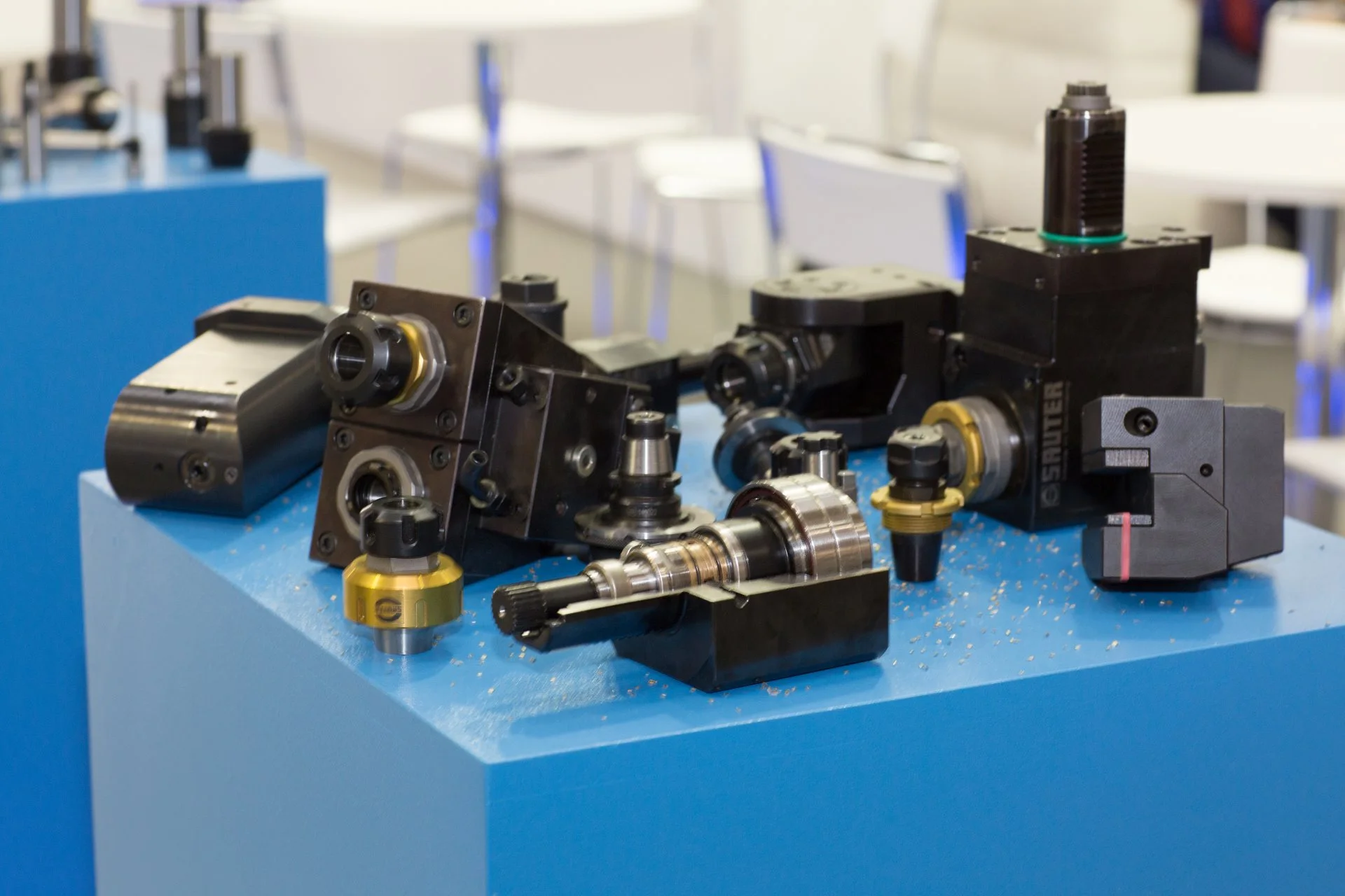 Tehnoloogiliste tööriistade tootja CNC-masinatele ja automaatsetele treipinkidele