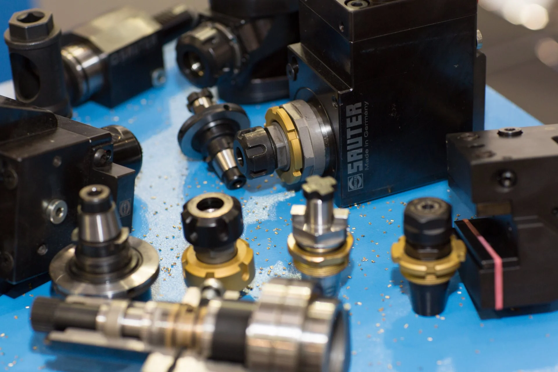 Tehnoloogiliste tööriistade tootja CNC-masinatele ja automaatsetele treipinkidele