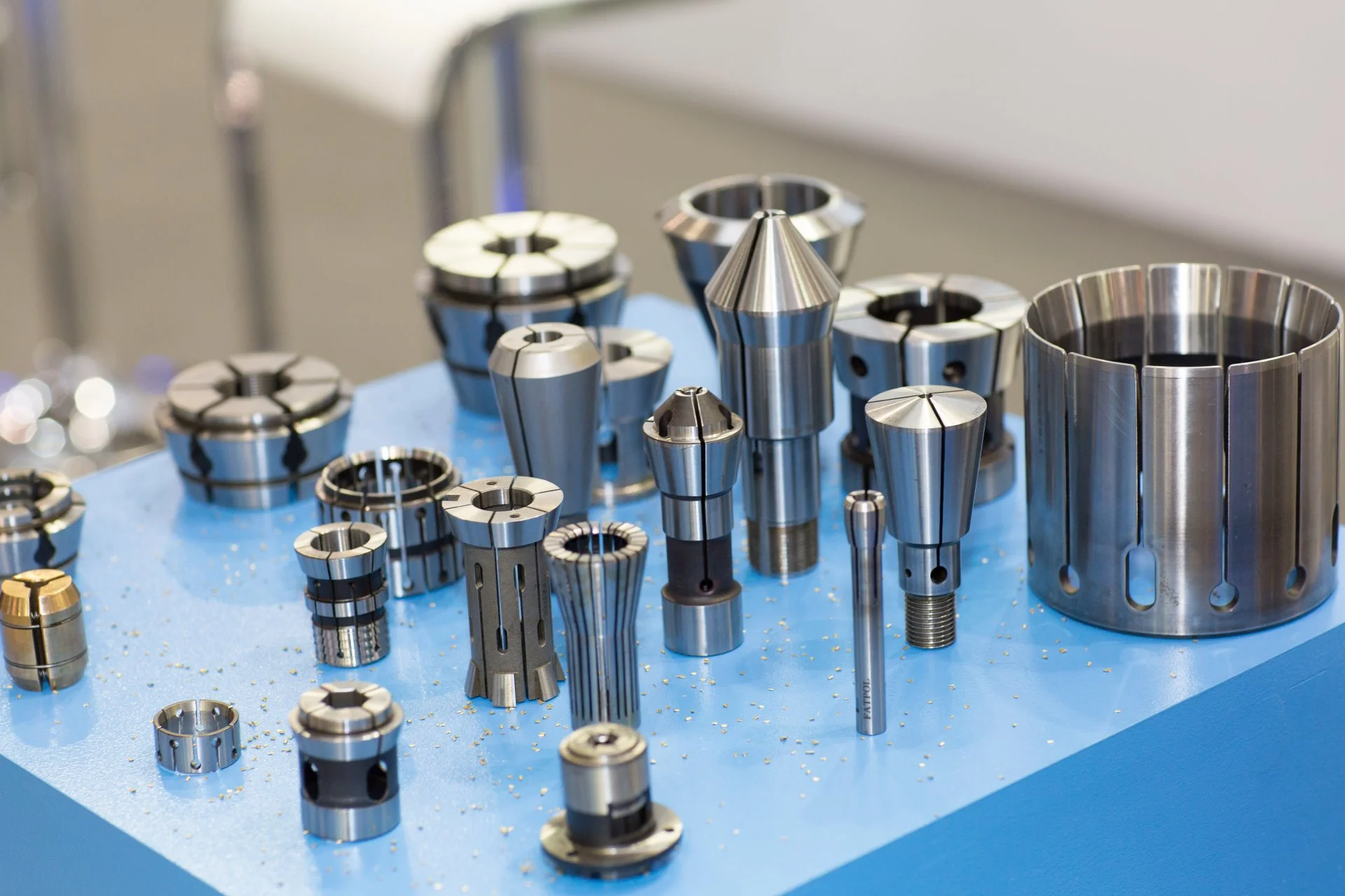 Tehnoloogiliste tööriistade tootja CNC-masinatele ja automaatsetele treipinkidele